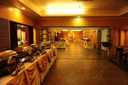 Candid photographer in Kolkata